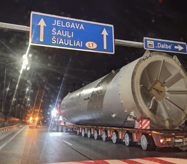 47 tonų būgno ir žiedų gabenimas iš Ispanijos į Lietuvą