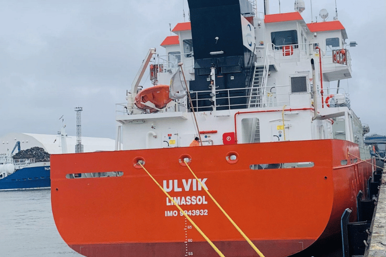 Cementovežis „ULVIK“ Klaipėdos uoste – laivo agentavimas